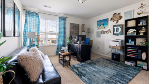 Read more about the article How to Make Small Rooms Feel Larger With Design Tips for Maximizing Space and Light